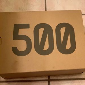 Yeezy 500 Stone size 7 Brand New